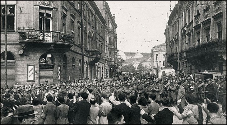          1939 