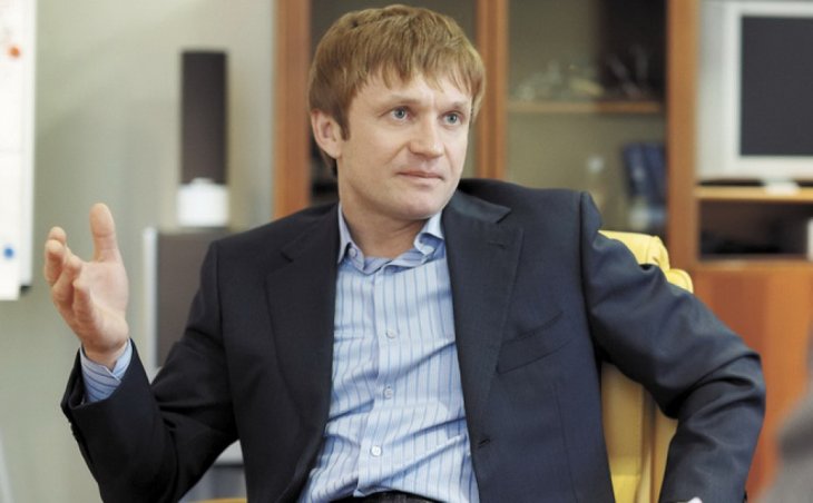 Космічна гулянка: нардеп із приголомшливою розкішшю і купою зірок відсвяткував ювілей у найдорожчому готелі у Карпатах