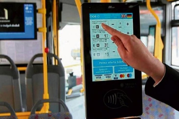 У Варшаві в автоматах з продажу квитків з’явиться українська мова