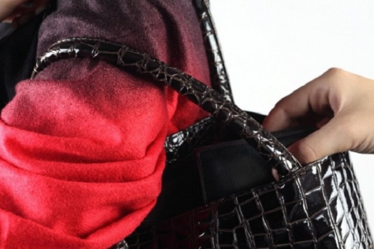 У Львові 20-річна дівчина обікрала літню жінку