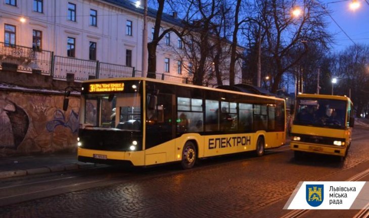 АТП-1 повідомило графік руху автобусів на 7 січня