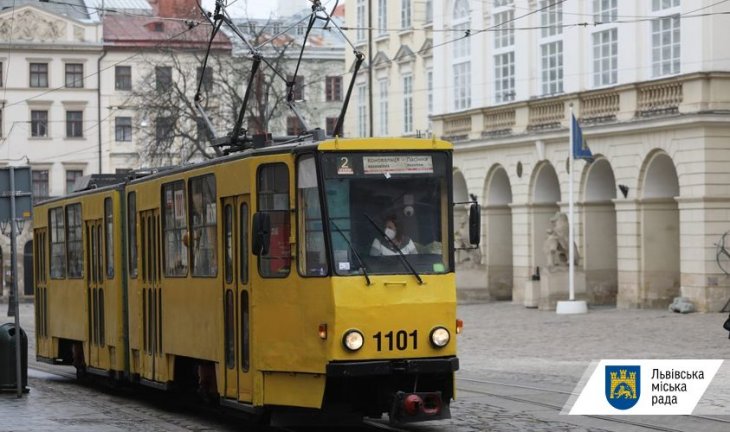 Зранку у Львові на міських маршрутах курсує 153 автобуси і 115 одиниць електротранспорту