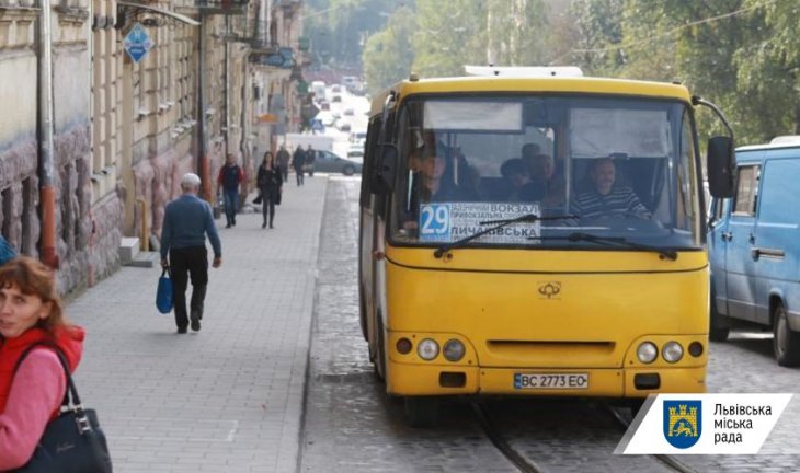 Мер Львова пропонує відновити обласні маршрути, але в режимі спецперевезень і з чітким контролем протоколів роботи