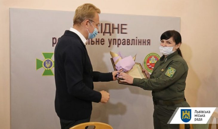 Мер Львова вручив подяки прикордонникам з нагоди Дня захисника