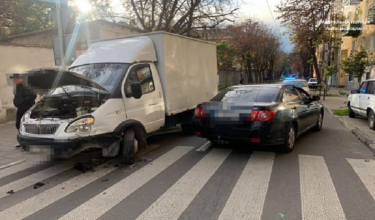 У Львові п’яний водій влаштував ДТП (ФОТО)
