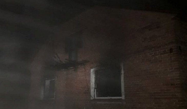 На Жовківщині ледь не згорів ущент житловий будинок (ФОТО)