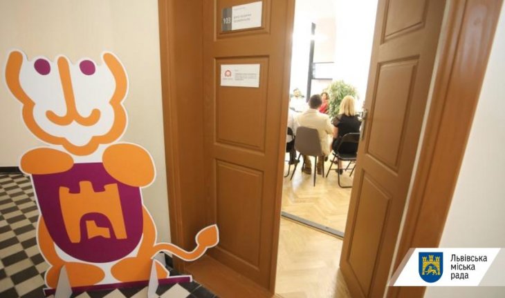 «На вихідних працюватиме 50 юристів міської ради, які консультуватимуть підприємців», — А. Садовий