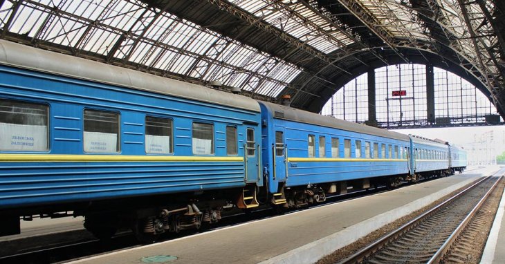 На Львівщині чоловік загинув під колесами пасажирського потягу