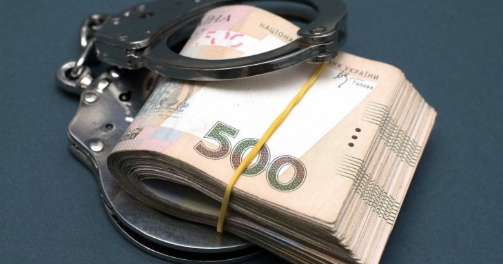 На хабарі спіймали посадовця Львівської ОДА