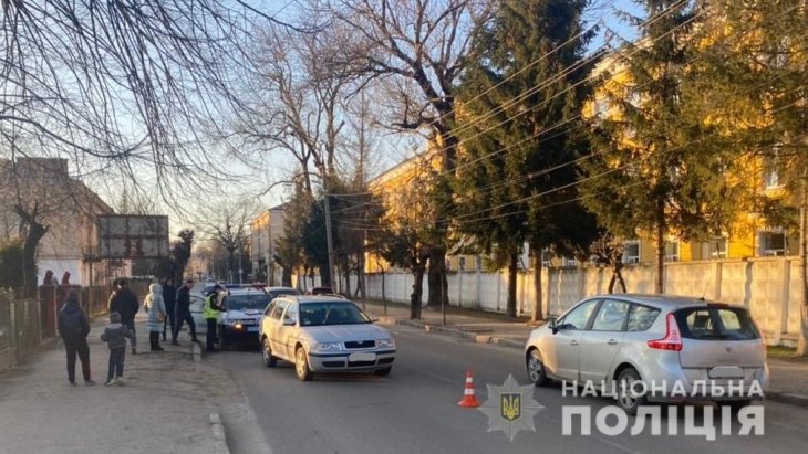 На Львівщині авто збило 8-річного хлопчика, який раптово вибіг на дорогу