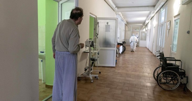 Смерть львів'янина після вакцинації від COVID: назвали попередні причини смерті