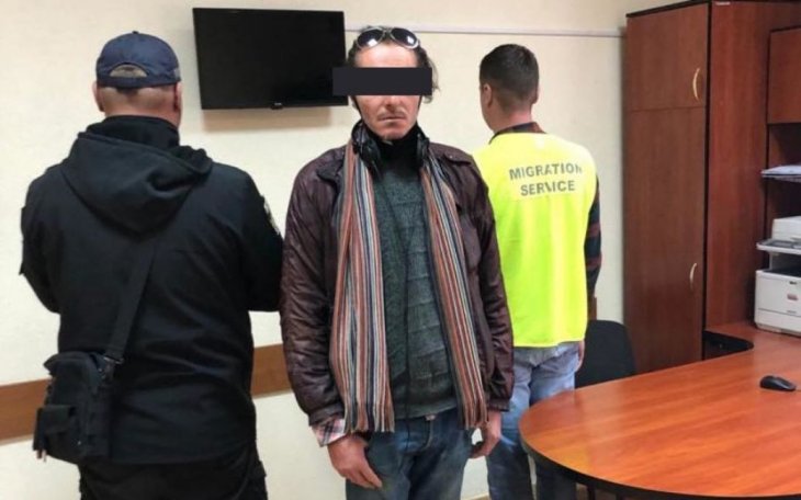 Не хотів повертатись до Іспанії: у Львові іноземець жив у ТРЦ і переховувався від поліції